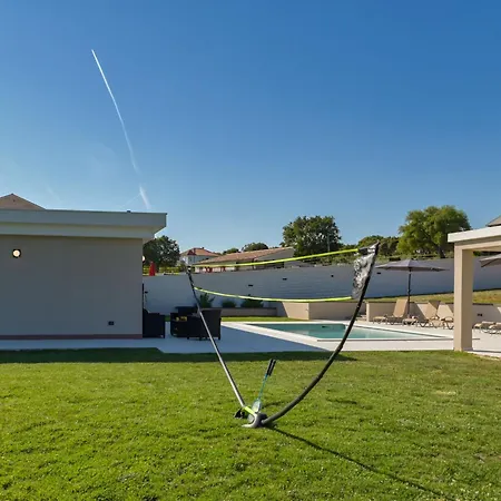 Montevernal By Interhome Vila *