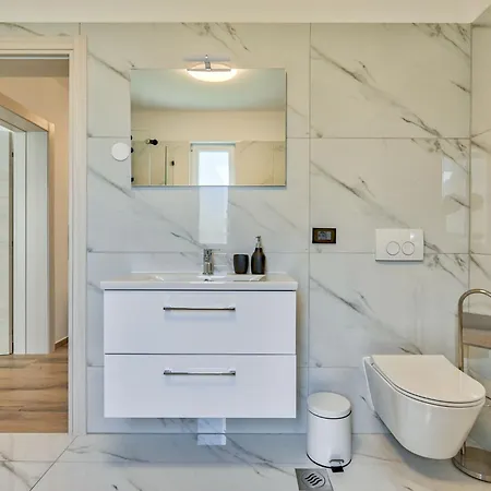 Montevernal By Interhome * Pula