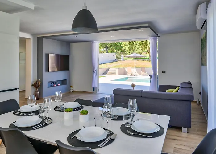 Montevernal By Interhome * Pula