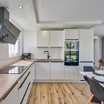 Montevernal By Interhome Pula