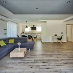 Montevernal By Interhome Villa *