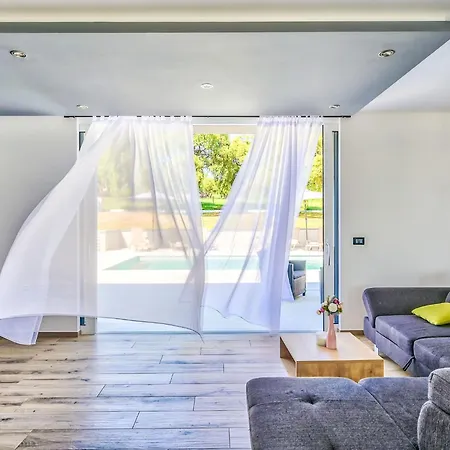 Villa Montevernal By Interhome *