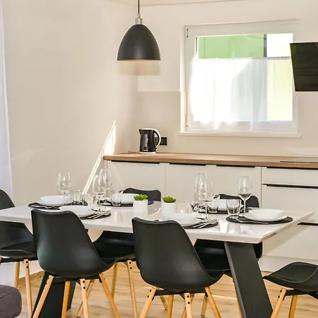 Montevernal By Interhome Pula
